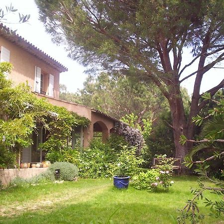 Les Glycines Bed & Breakfast Grimaud Exterior photo