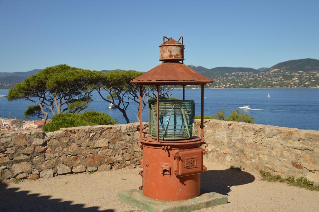 Les Glycines Bed & Breakfast Grimaud Exterior photo